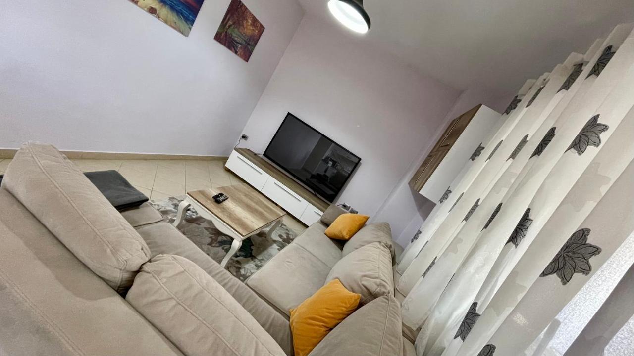 Endri'S Apartments Tiranë Luaran gambar